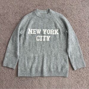 Abercrombie & Fitch Gray Crew Neck Sweater